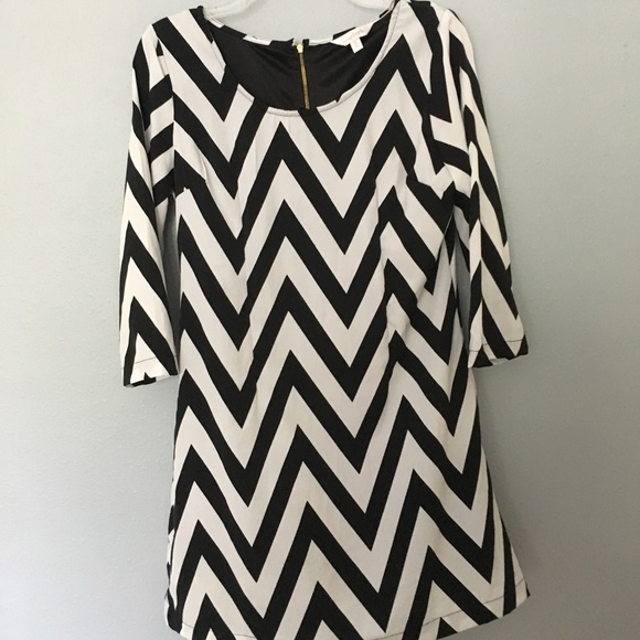 Charming Charlie Dresses & Skirts - Chevron 3/4 sleeve dress